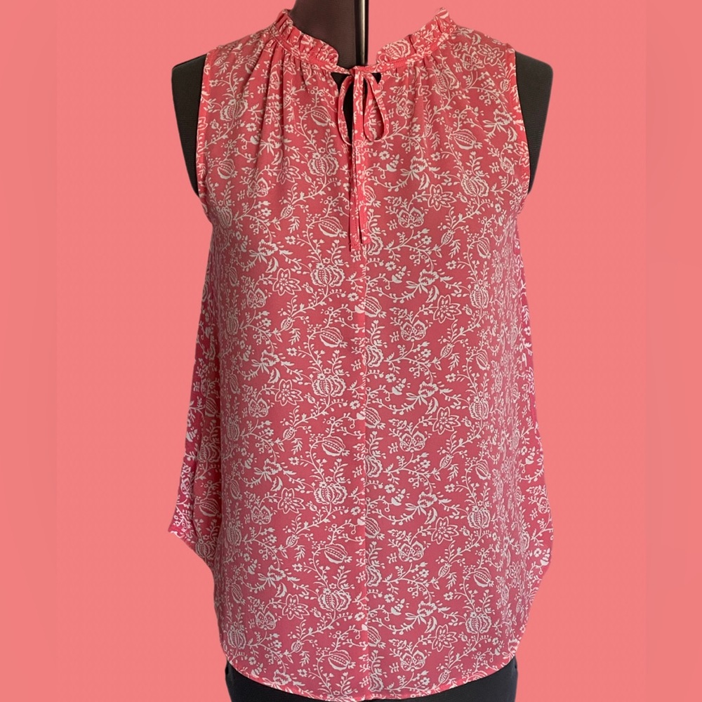 LOFT Salmon Pink Floral Keyhole Tie Ruffle Neck Sleeveless Blouse Size XS